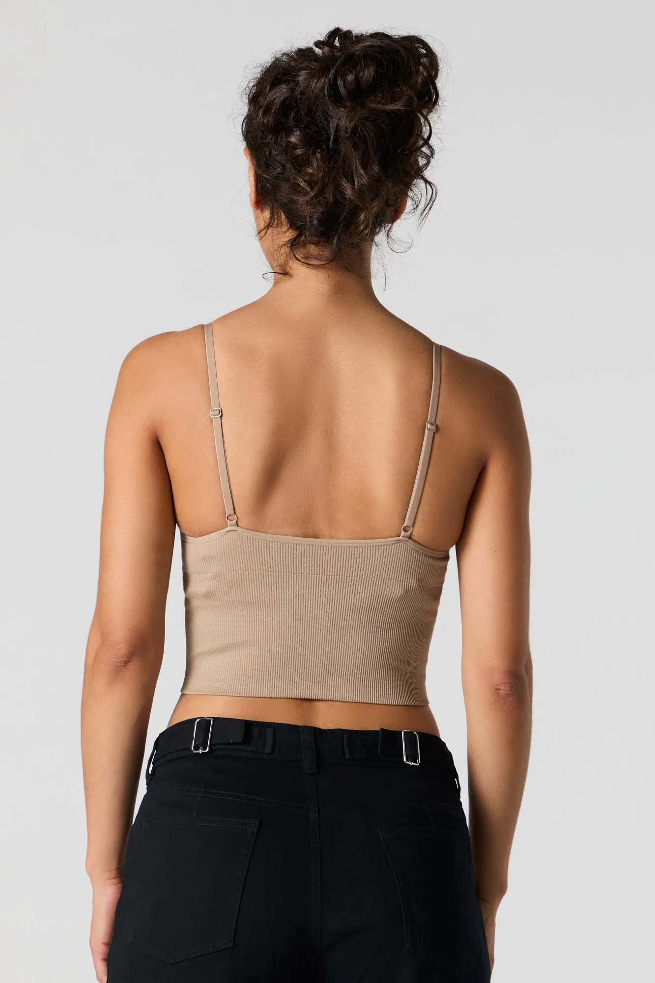 Camisole écourtée, côtelée et sans couture avec soutien-gorge intégré