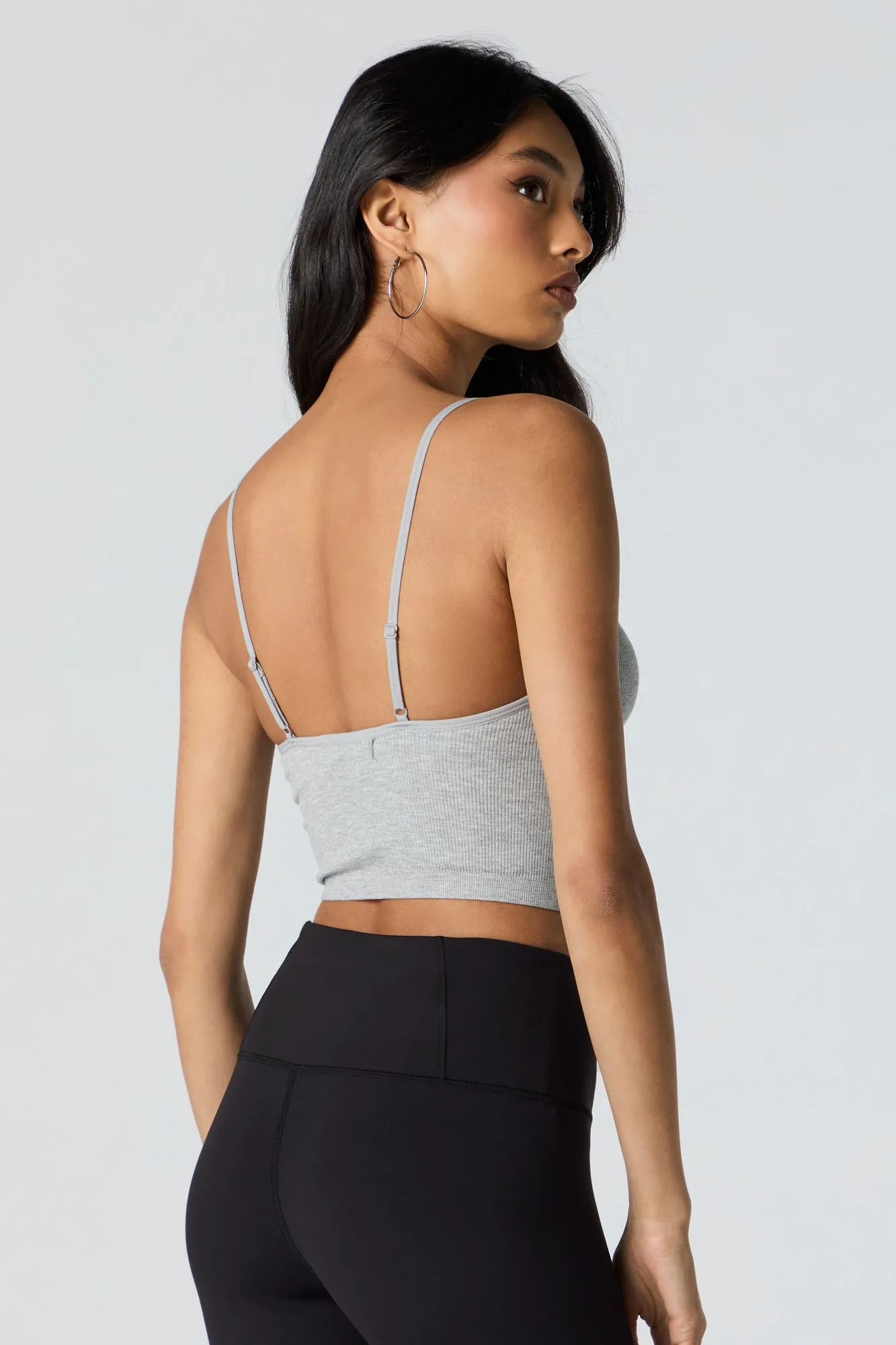 Camisole côtelé courte sans couture à encolure dégagée