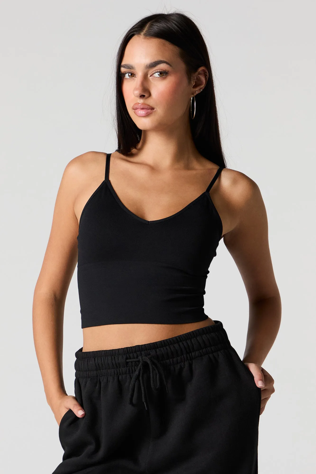 Camisole sans couture avec bonnets intégrés et encolure en V