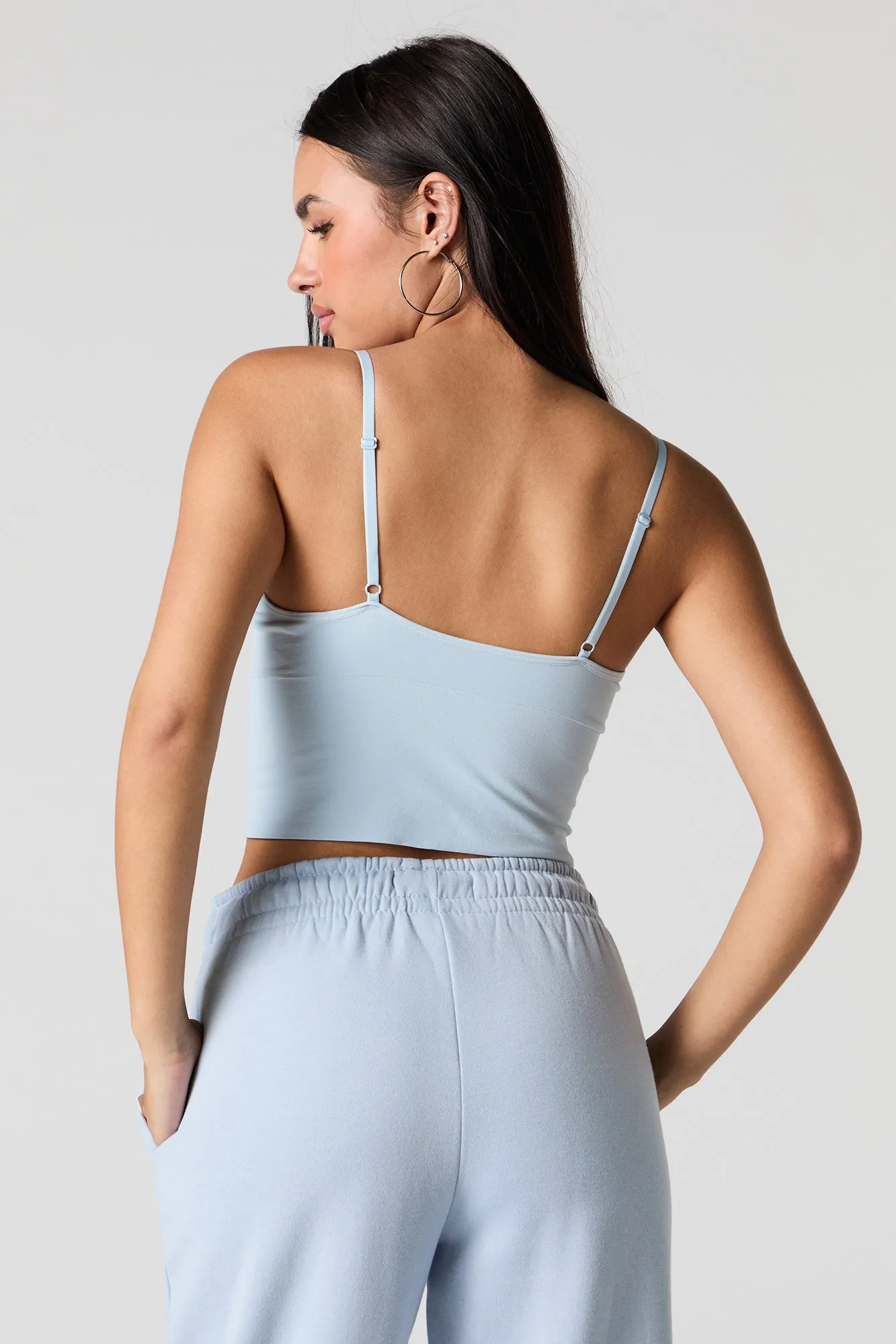 Camisole sans couture avec bonnets intégrés et encolure en V