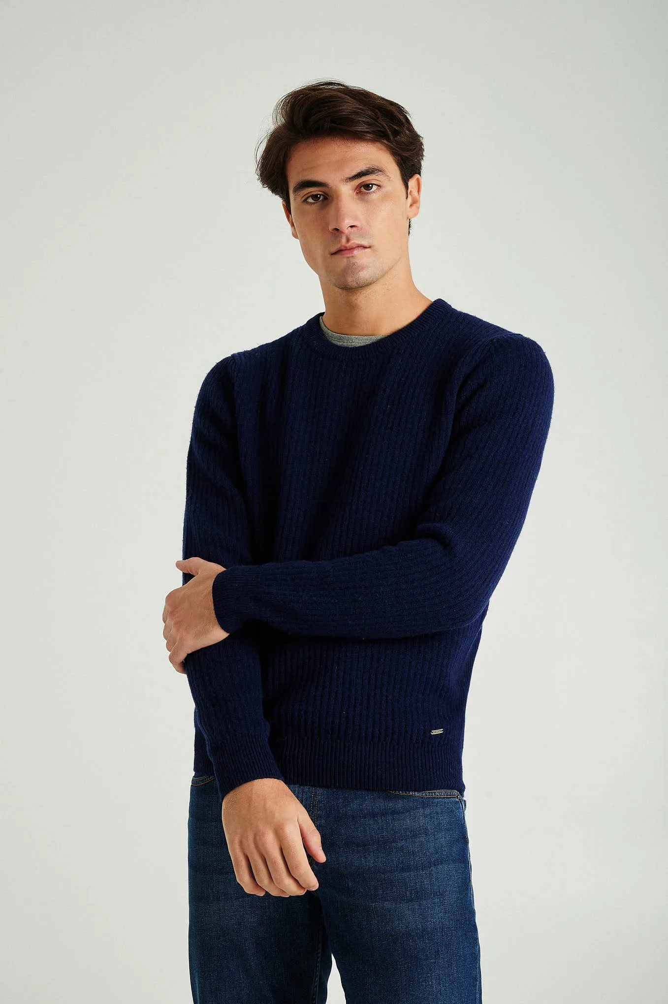 Men's long sleeve crew neck ribbed sweater