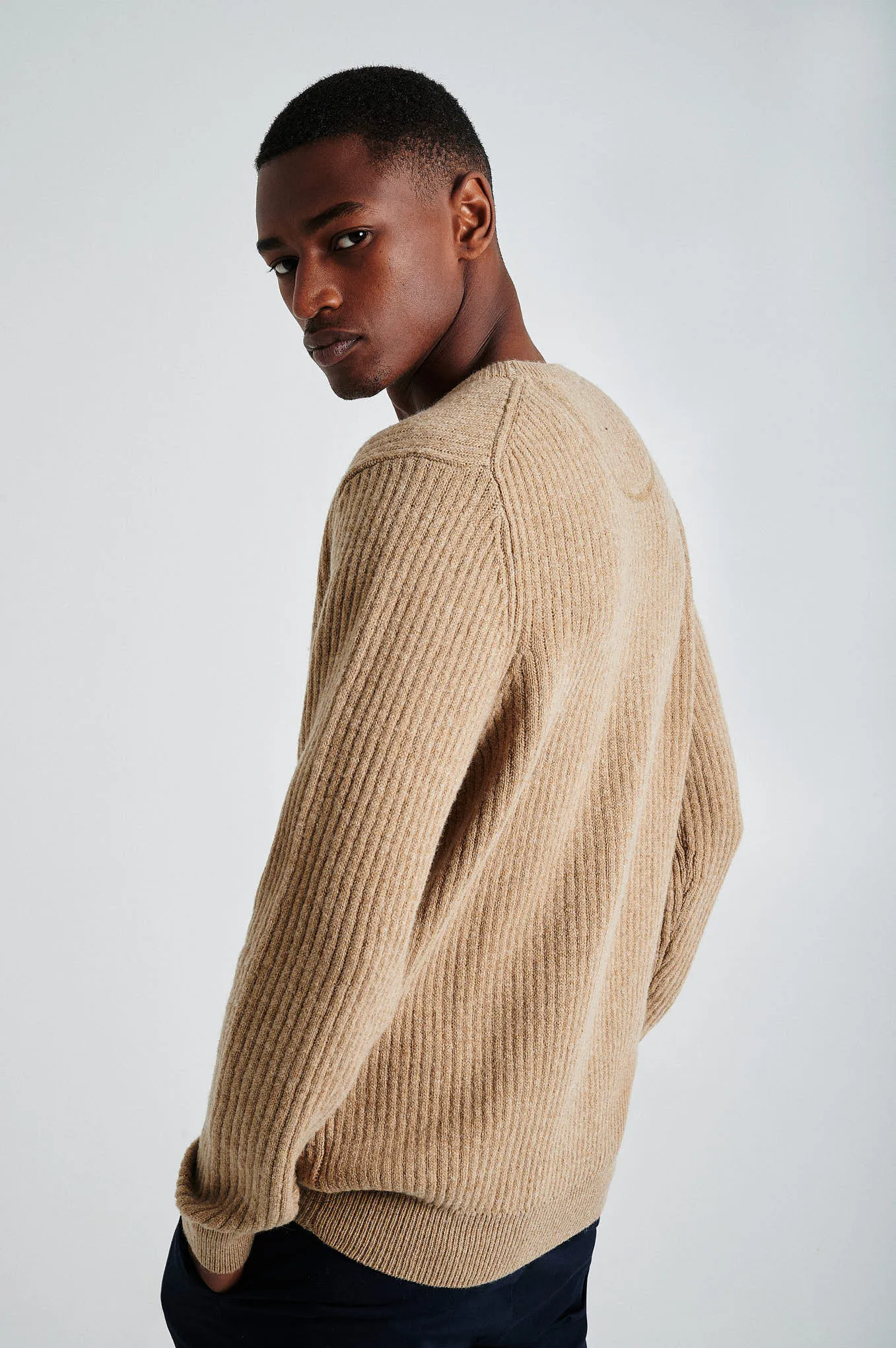 Men's long sleeve crew neck ribbed sweater