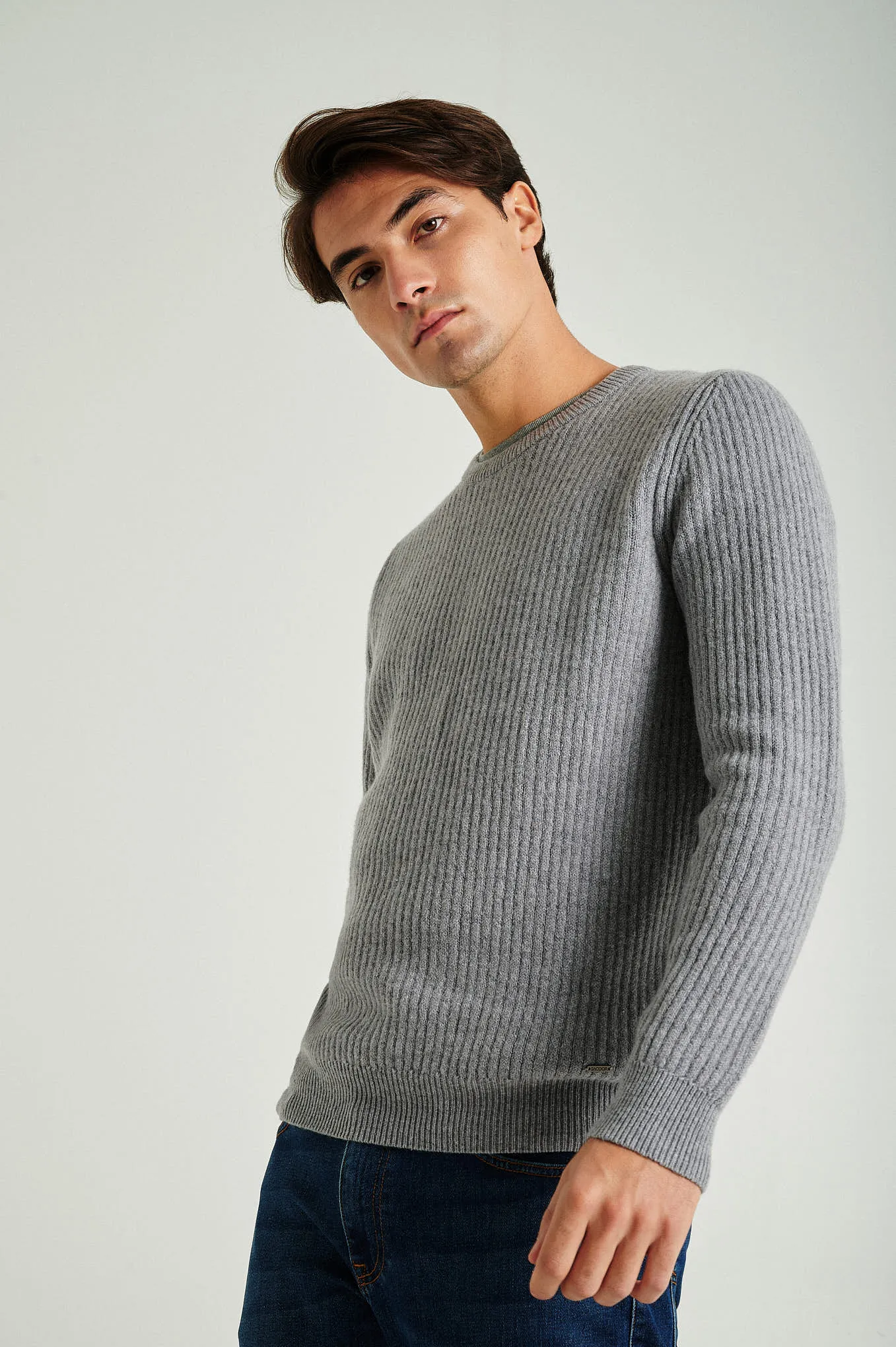 Men's long sleeve crew neck ribbed sweater