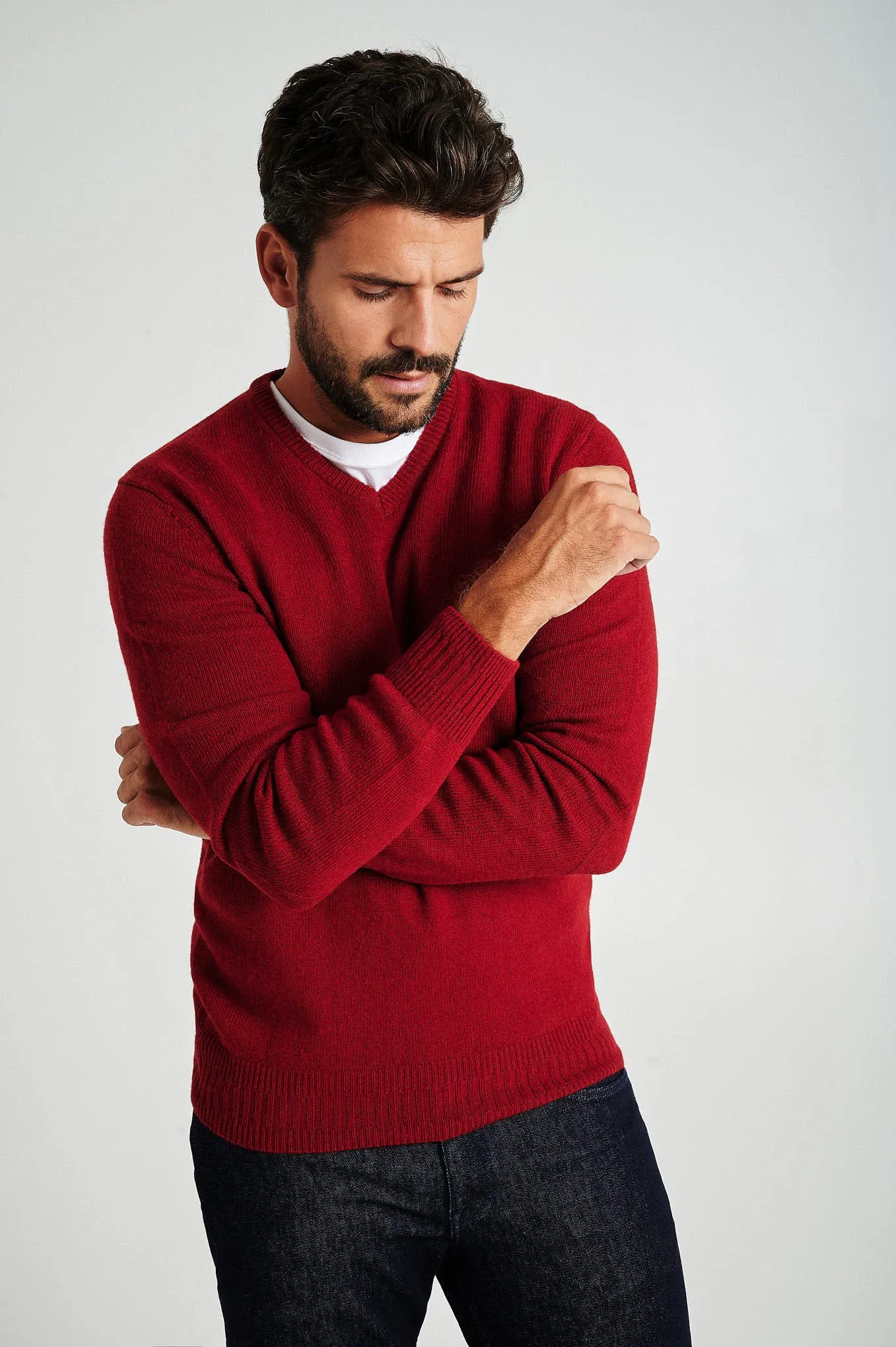 Men's machine washable V neck sweater