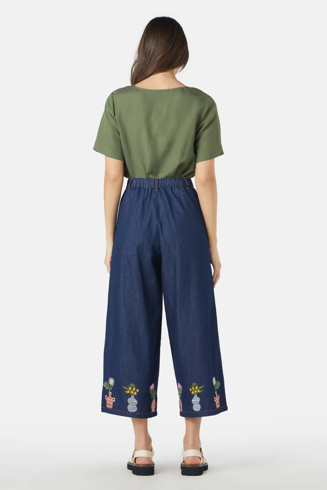 Pretty Vases Embroidered Pant