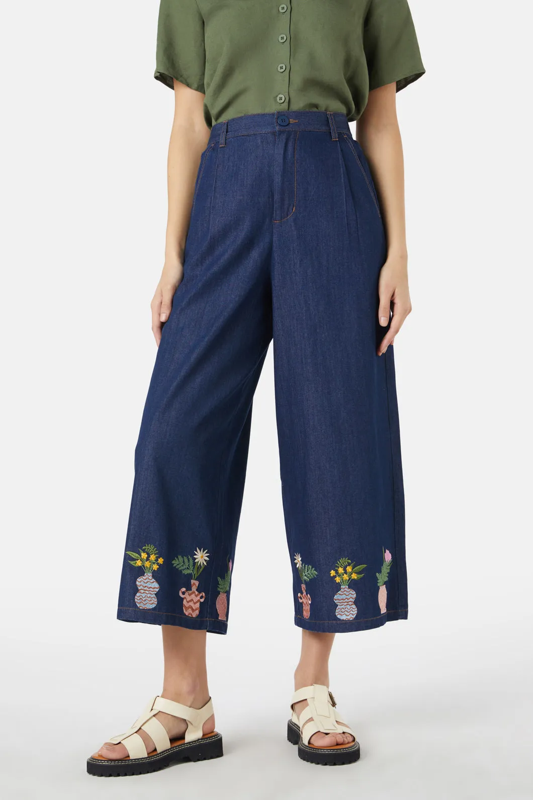 Pretty Vases Embroidered Pant