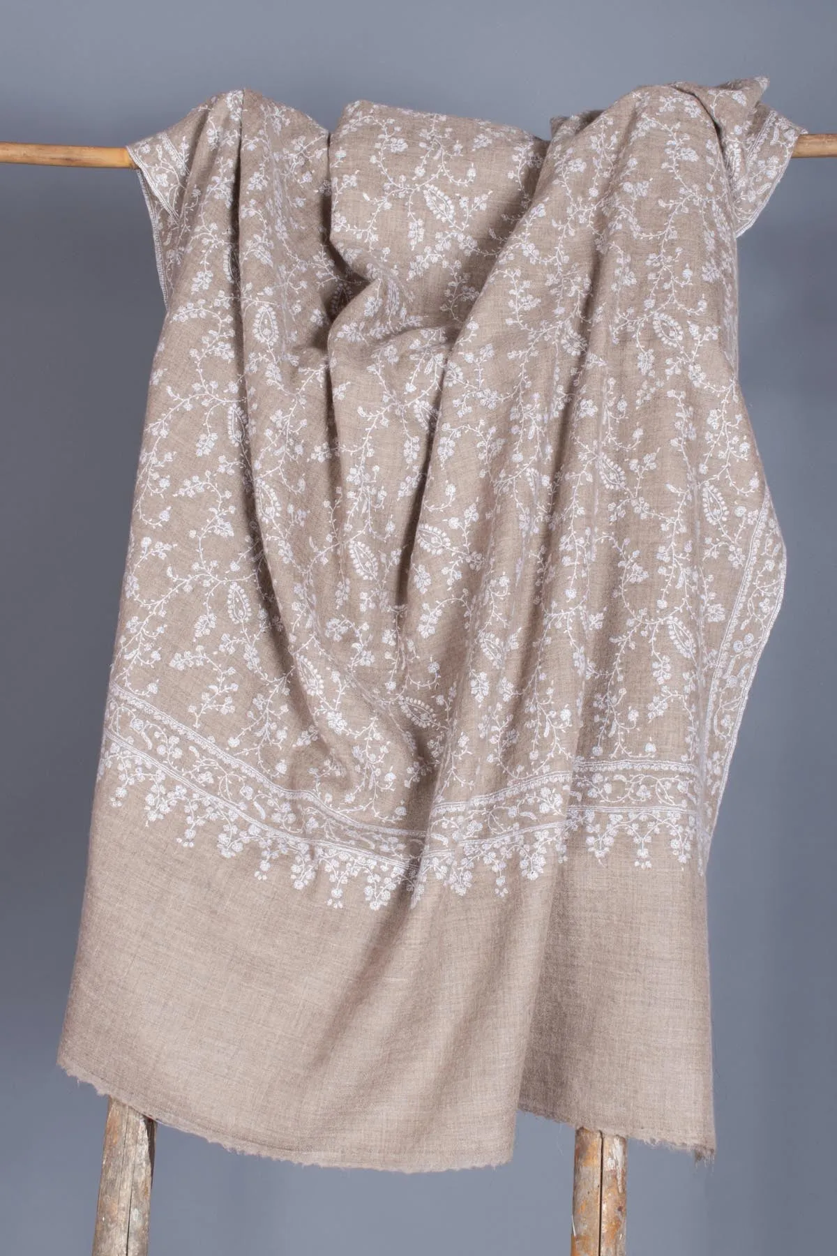 White and Beige Cashmere Shawl - DELOS